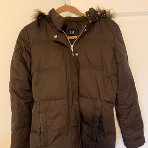 Gap brown puffer jacket, with removable faux fur hood.